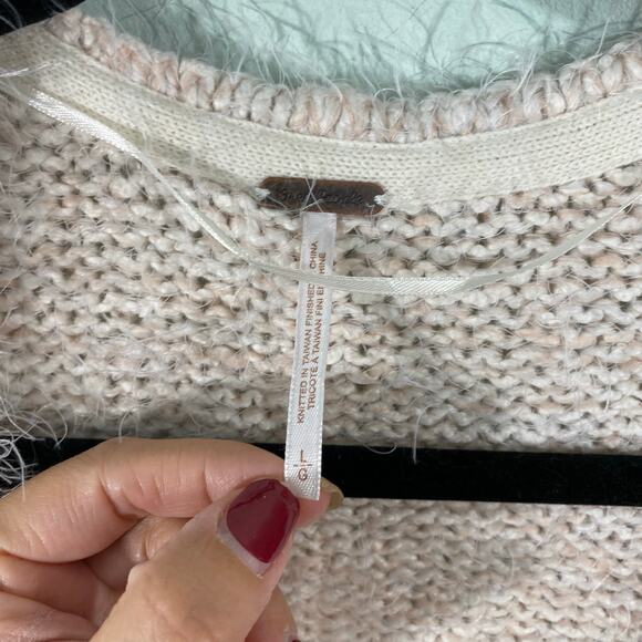 Free People Creme Brulee Eyelash Knit Butterfly Nevermind Cardigan Size L - Picture 4 of 9